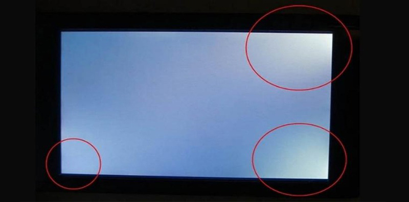 Hình ảnh mô tả tình trạng đốm sáng lan rộng khắp màn hình