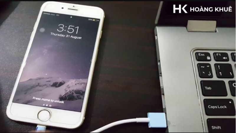 Phản chiếu màn hình iphone bằng cáp USB